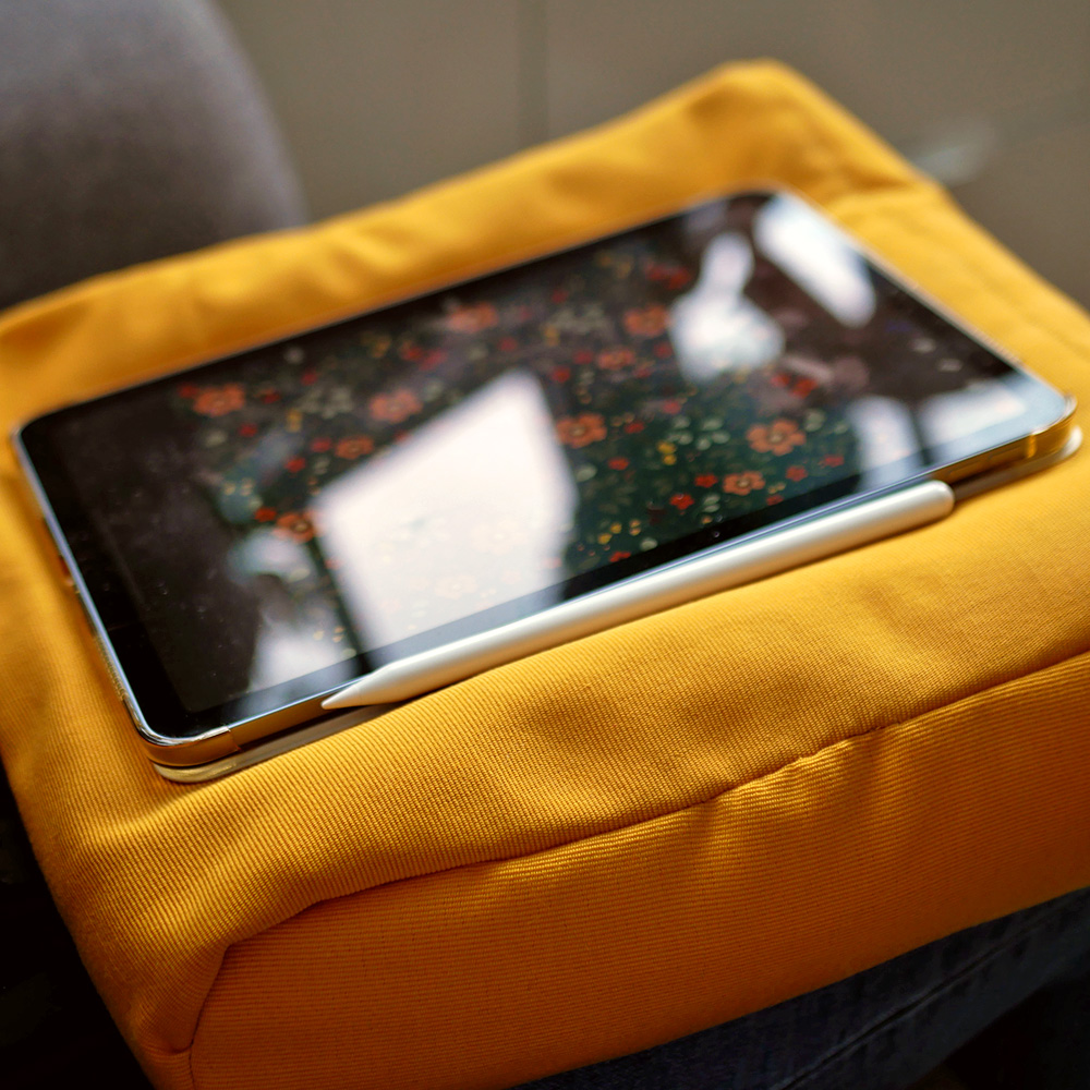 Coussin Support Pour Tablette Et Livre - Poche Latérale - Pour Lit, Canapé, Voiture - Mains Libres