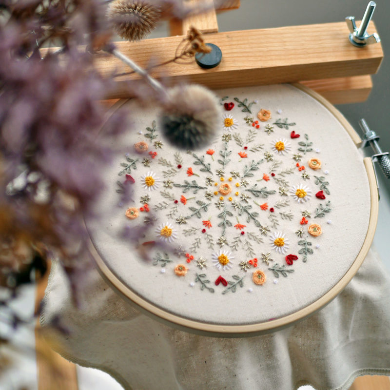 Broderie : mandala de printemps